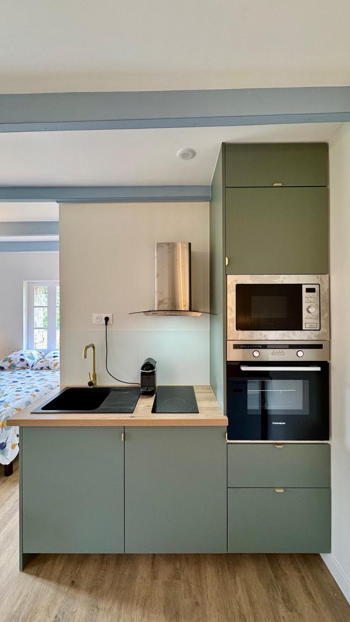 Gite De Couple Cosy Avec Vue Sur Chateau Tremohar - Golfe Du Morbihan, 20 Min De Vannes Berric Extérieur photo